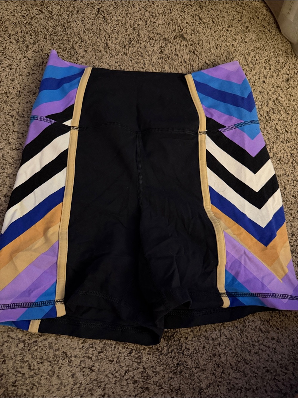 High-Waist Black Active Shorts with Multicolor Chevron Panels